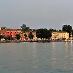 Fiorita فندق 3*
